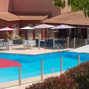 https://appart-40-m2-2-pices-prs-cte-dazur-avec-piscine-proche.fr-provencehotel.com