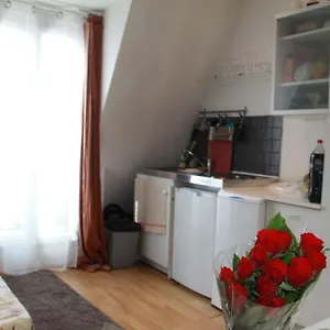 Smartrooms, Private - Not Shared! Quality, 10 , Paris France